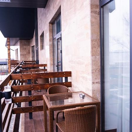 Alpen Park Hotel Shymkent Ngoại thất bức ảnh