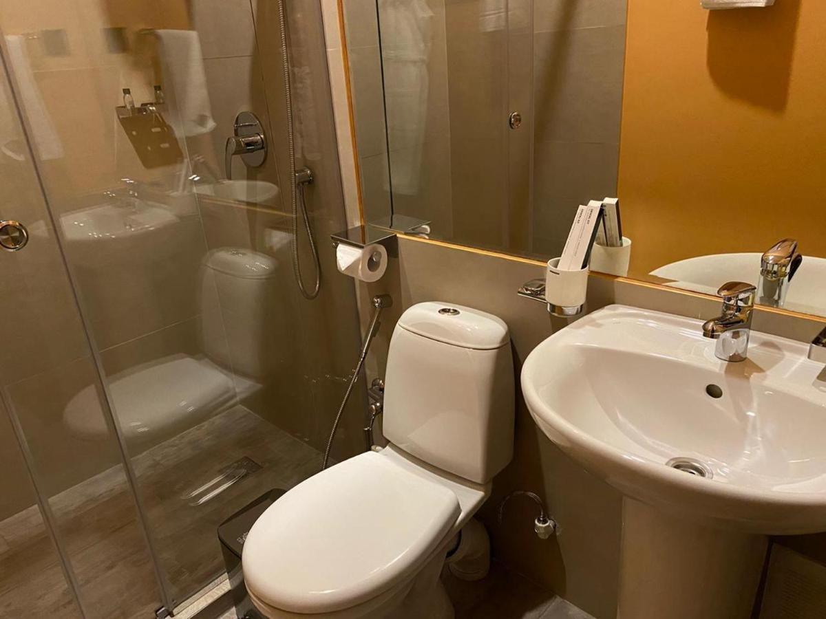 Alpen Park Hotel Shymkent Ngoại thất bức ảnh